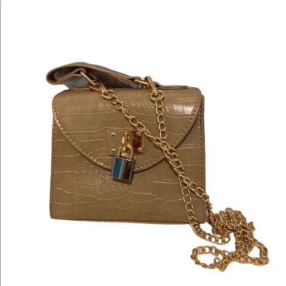 NWT- Sassy Mini Croc Crossbody Bag. Private Label. OFFERS WELCOME‼️‼️ - Picture 3 of 5